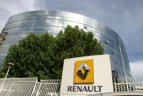 Renault hosts eTour Europe Renault hosts eTour Europe